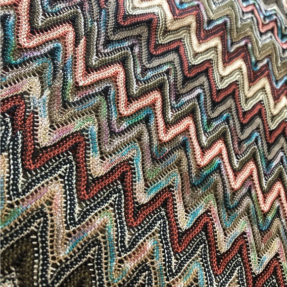 Wallis Faux Wrap Crochet Style Flare Long Sleeve Top Size 14 - Picture 7 of 12